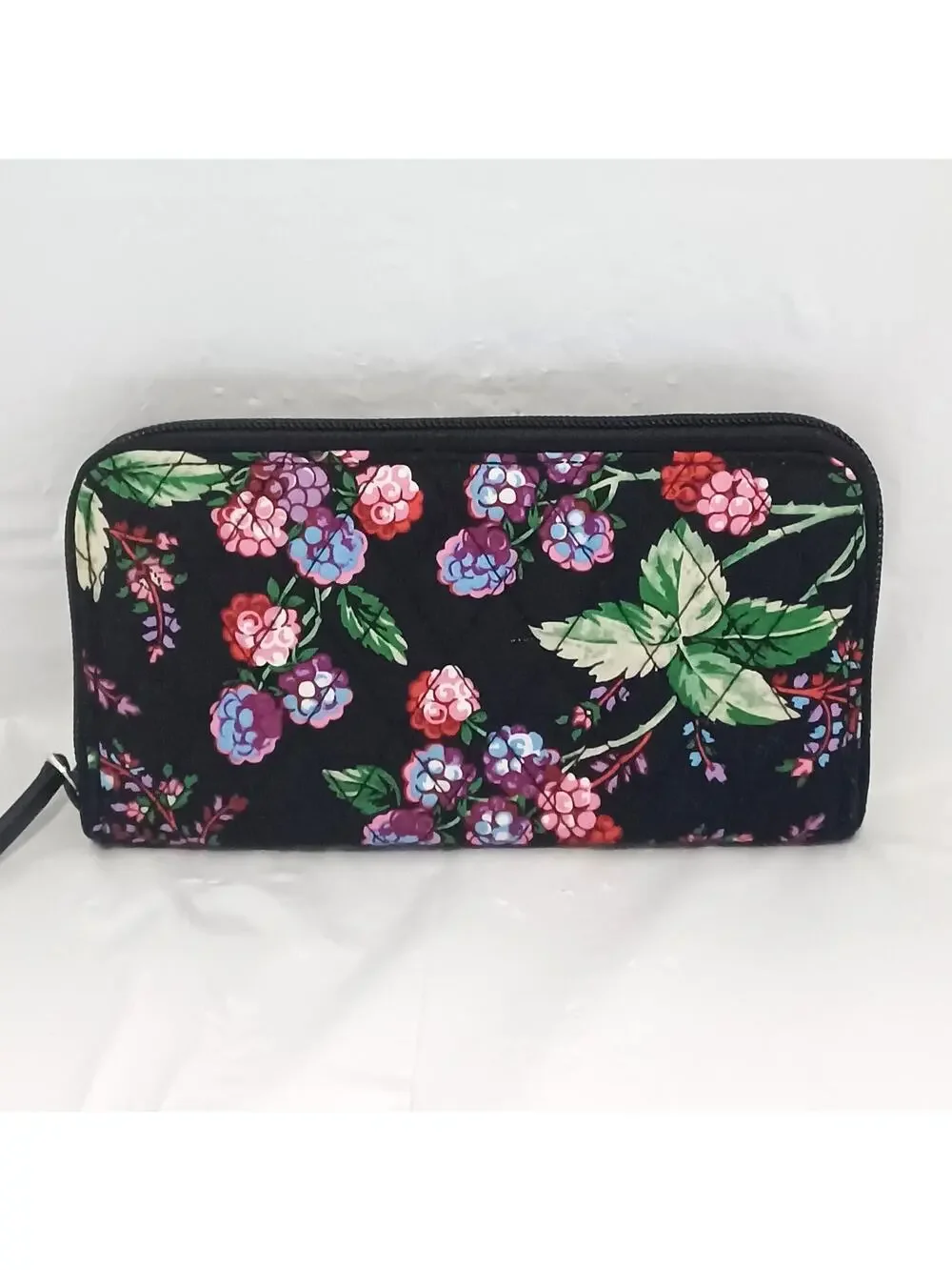 Vera Bradley Winter Berry Wallet Quilted Black Pink Purple Zip Around Accordion - Picture 1 of 8